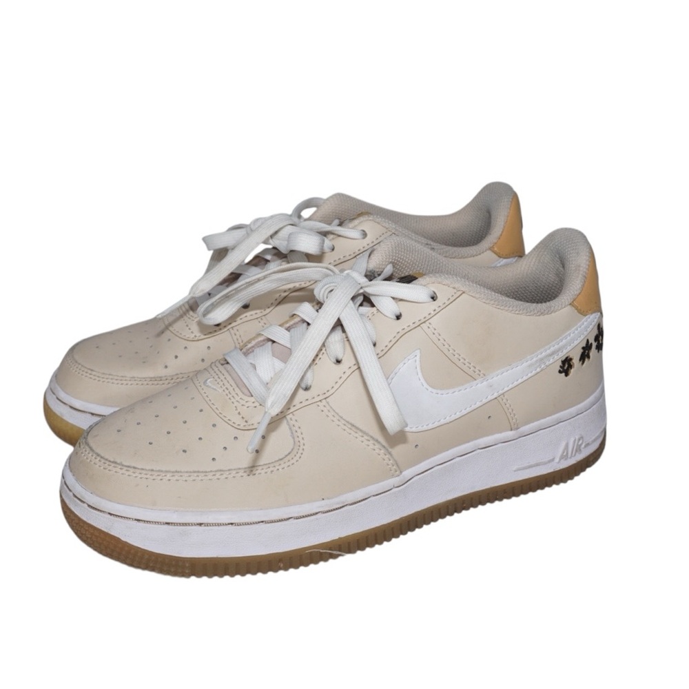 Nike Air Force 1 Low SE Sanddrift Floral 6.5Y / Women's 8.5 FZ1615-100